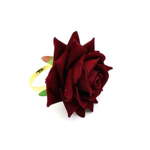 Valentijnsdag Rose Napkin Rings Artificial Roses Napkin Holder voor huwelijksfeestje vakantie Banquet Jubileum eettafelinstellingen