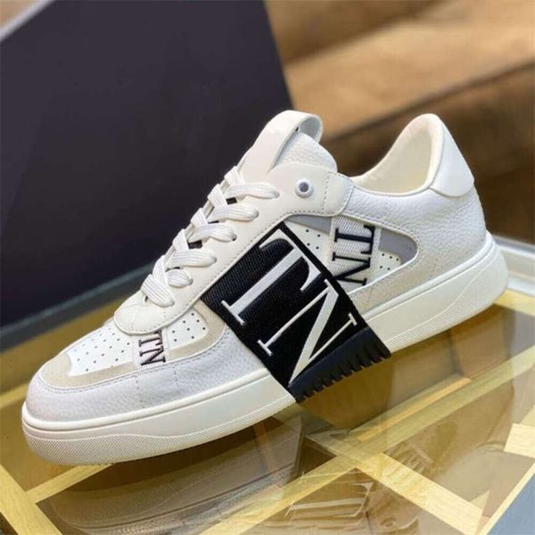 Chaussures de la Saint-Valentin Best qualité Sneakers Designer Sneakers Designer de couple Sports Casual Chores Men Femmes Luxury à l'extérieur