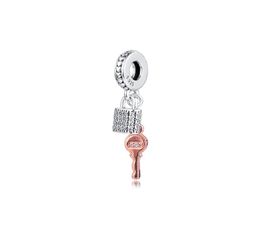 Valentine039s Day 100 925 SterlingSilverJewelry Pave Padlock Key Dangle Charms Pendentif Perles DIY Marque Charm Bracelets Jew2708863