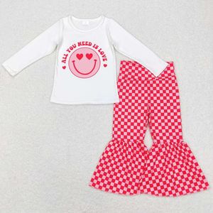 Valentijnsdag babymeisje kleren Alles wat je nodig hebt is liefde boetiek Kids Designer Girls Bell Bottom Outfits Wholesale Bulk 240426