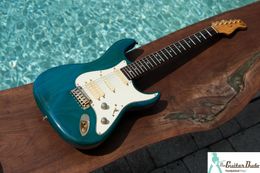 Valley Arts Guitars M-Series T7 4S / TG ​​- Trans Aqua / Emerald Green - Mike McGuire Guitar électrique