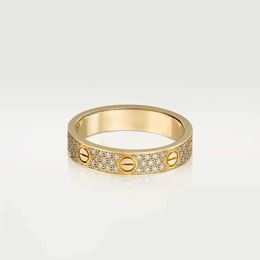 Van Bracelet Cartr Love Ring pour les femmes et les hommes avec un diamant complet Set Full Sky Star Star Couple Couple de rose Rose Gold Titane en acier