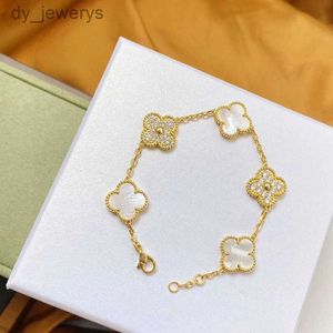 Van Bracelets van 4Four Cleef Leaf Clover Charm 6 couleurs Bracelets Bracelet Chaîne 18K Or Agate Shell Nacre pour Femmes Fille Bijoux De Mariage cadeaux en gros