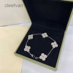 Van klaver armband ontwerper bedelarmbanden voor dames klassieke 18k rose goud titanium stalen armband 4 blad glanzende kristal diamant liefde