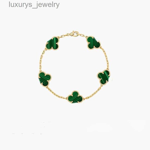 Van Clover Bracelet Designer Bijoux Bracelets Fashion Charm S for Girls Women 18K Gold Silver Noir blanc rouge Green Brand de mariage Jewelry