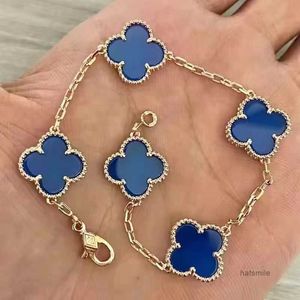 Van Clover Bracelet Designer Bijoux Bracelets en or rose pour femme Luxe Argent Quatre Feuilles Charm Braclet avec boîte Btkd