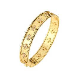 Van Clover Bracelet Gold Bangle Luxe sieraden voor vrouwen Diamant armbanden manchet Bangen caleidoscoop klaver juwelen ontwerpers vrouw feest kerstcadeau