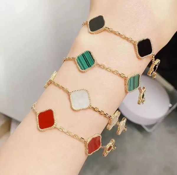 Van Clover Bracelet Luxury Designer Bijoux Four Leaf Bracelets 18k Gold Silver Plate Agate Diamond Fashion Van Love Chaîne de charme pour les femmes Génières Gift Party 21cm