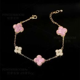 Van Clover diseñador placa rosa cuatro hojas micro incrustaciones con circón pequeña fresca dulce y encantadora pulsera de hierba de la suerte para mujer