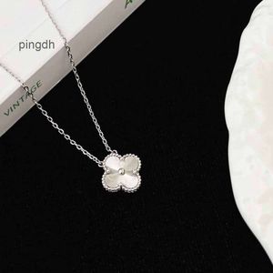 Van Clover ketting Cleef klavertje vier Neckalces vanlies lies ketting S925 sterling zilver Lucky Four Leaf Grass prachtige laser enkele bloem ketting platina