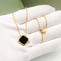 Collar van clover, collares de oro para mujeres, colgante de diseñador para mujeres, letra de acero titanio, joyería para niña, los mejores regalos de boda para fiestas, cadena de oro, joyería de diseñador