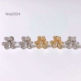 Van Stud Oorbellen Cleef Clover Earring vanly cloverly oorbellen V Gold High Edition Clover Oorbellen voor dames Dik verguld 18k Rose Gold Nieuwe Mini Full Diamond Petal Flo