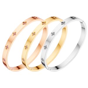 Pulseras vanclef para mujer, joyería de mano con flor de cuatro hojas en un punto, pulsera de acero inoxidable con diamantes brillantes, pulsera de acero de titanio con cuatro diamantes en flor de ciruelo a la moda