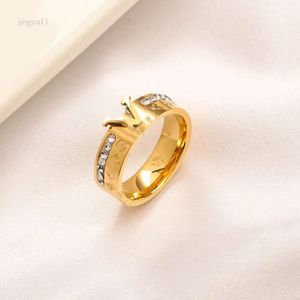 Collier Vanclef Never Fade Brand Letter Ring Gold plaqué Bands en acier inoxydable Anneaux Fashion Designer Crystal Richestones pour femmes