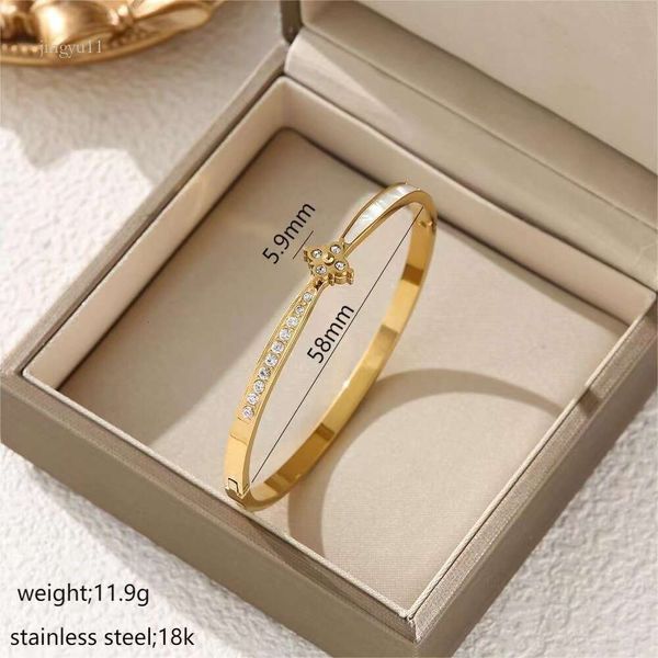 Collier Vanclef Nouveau styliste Bracelets Femme Femme Bangle Designer Lettre bijoux en cuir en cuir or plaqué en acier inoxydable