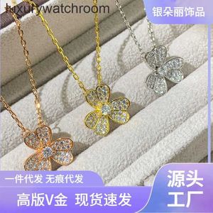 Colliers de bijoux haut de gamme Vancleff pour Womens V Gold Lucky Full Diamond Clover Collier pour les femmes plaquées avec une chaîne de collier de pétales en or rose 18K Original 1: 1 logo