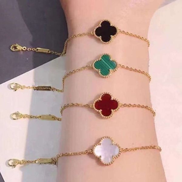 vanity case nail four van clover cleaf braceletHigh Version v Gold Clover Single Flower Bracelet Double Face Agate Lucky Bracelet Petite diffusion en direct