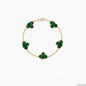 Vanly Bracelets Cleefly Designer Van Clover Bracelet Fashion Charm s pour filles femmes 18k Or Argent Noir Blanc Rouge Vert Fête de mariage Je 4vkr