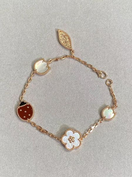 Vanly nouveau bracelet multifelled coccinelle sept étoiles pour femmes ins bracelet de luxe léger plaqué or K double face fritillaire blanche cleefly