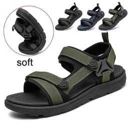 Vanmie Sandal Men 2023 Sandalias de verano para los zapatos masculinos de la playa de ocio al aire libre al aire libre 240417