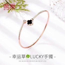 Vans Bracelet en or rose pour femme Bracelet en argent pur Lucky Clover Cadeaux petite amie un cadeau simple et polyvalent du Japon et de Corée