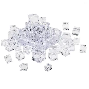 Vazen 100 Stuks 20mm Kubus Vierkante Vorm Glas Glans Ijsblokjes Nep Kunstmatige Acryl Crystal Clear Pography Props keuken