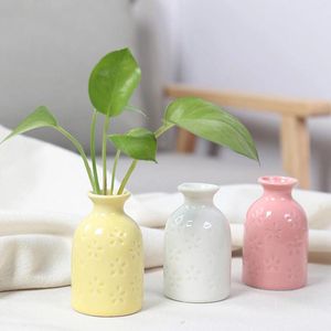 Vases 1PC Fleur Modèle Tablette Vase Vase Céramique Macaron Couleur Pot Nordique Style Maison Salon Décoration de bureau Mini