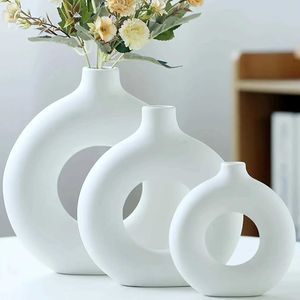 Vases 1pc Vases en céramique blanc / beige pour décor pour décoration moderne Vase Vase Boho Vases pour décor Circle Vase Vase Vase Donut Vas