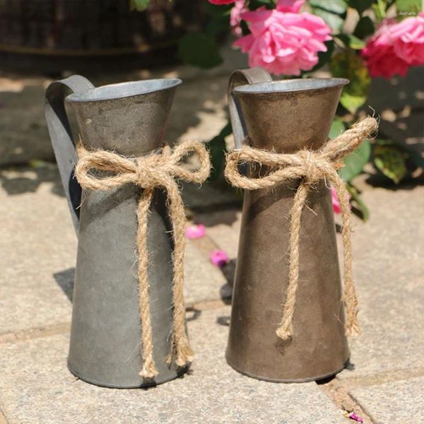 Vases 2 fer fonctionnel et décoratif vase rustique Metal Milk Jug Style pour les fleurs