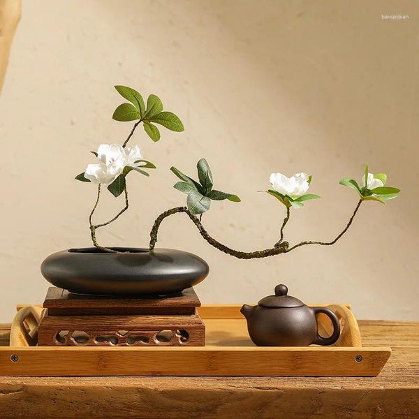 Vases 2024 Céramique Vase Pot de fleur Noir Blanc Pavé Déformation Arrangement Accessoires Décoration de la maison moderne