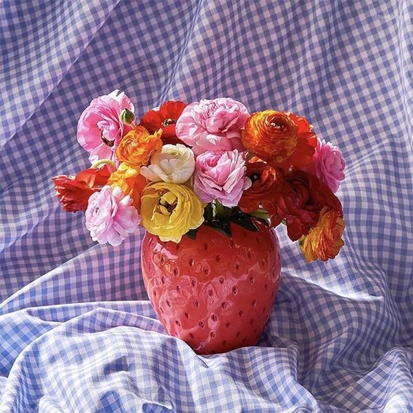 Vases 2024 Forme de fraise Vase de fleur Simulation Sculpture de fruits Pot rond Bureau Décor à la maison Ornement