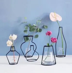 Vases 2024 Style rétro ligne de fer fleurs vase support de plante en métal moderne solide décor à la maison styles nordiques