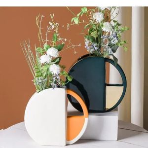 Vazen Accessoires Moderne Decoratie Hollow Desktop Golden geschilderde bloemgeometrie Samenvatting Vaas rond Home Out Ceramic