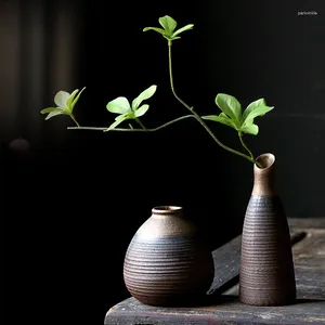 Vazen Antiek keramische kleine vaas Creative Mini -tafelbloemarrangement Japans ruw aardewerk hydrocultuur thee -ceremonie