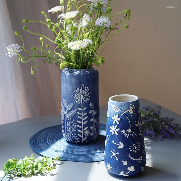 Vasen Blaues und weißes Porzellan Retro-Keramik Land Blumenarrangement Dekorationsstücke Handbemalte Reliefvase Flowe