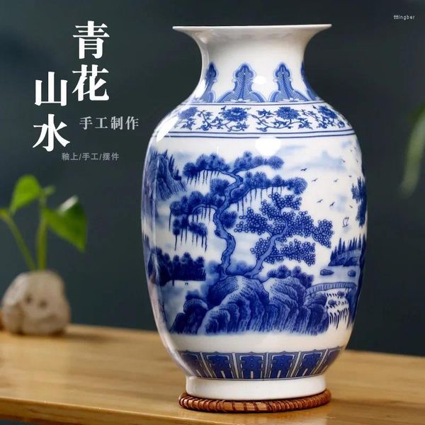 Vases Blue Painting Home White Porcelain Ceramic Vase Vase Tabletop Flower TV et moderne Jingdezhen Cabinet Chinois Ornement du paysage chinois