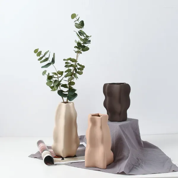 Vases Vase en céramique Vase minimaliste de style moderne Aware de fleur nordique Décoration de maison douce Ornement hydroponique incolore