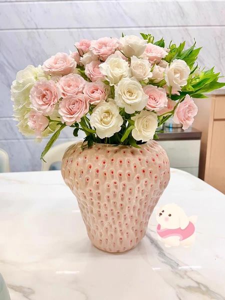 Vases Creative Design Strawberry Vase Cerramic Flowerpot TV Cabinet Decorations Hydroponic Flowers Home Decoration