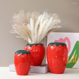 Vases Creative Strawberry Ceramic Sells Home Decoration Crafts Ornaments Salon Room