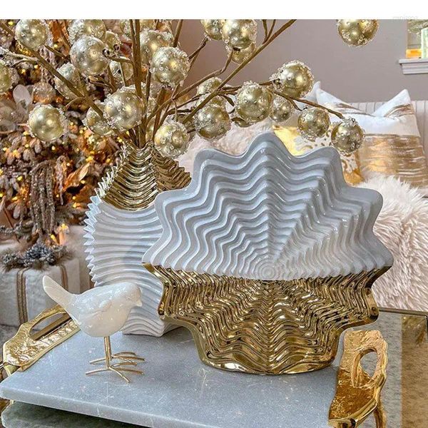 Vases Créativité Stripe Polygonal Stripe Gold Plated Vase Vase Golden Flower Arrangement de bureau Décoration Floral Modern Home Decor