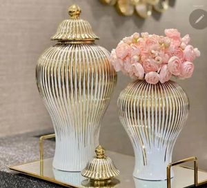 Vases Custom Electroplated White and Gold Wedding El Decorative Grand grand vase de fleurs de fleur de gingembre en céramique avec couvercle
