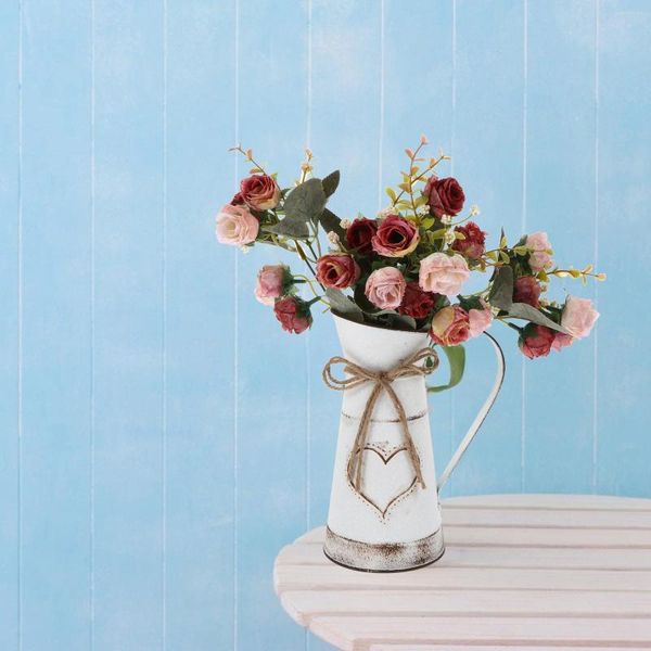 Vases décorer la bouilloire en métal arrangement de fleurs de pots de seau de fer de fer en fer Vase Vase bouquets blanc