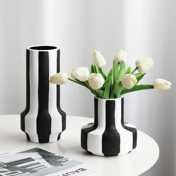Vases Epeiushome Black and White Striped Ceramic Vase décorations table basse ornements de restauration moderne nordique insert de fleur