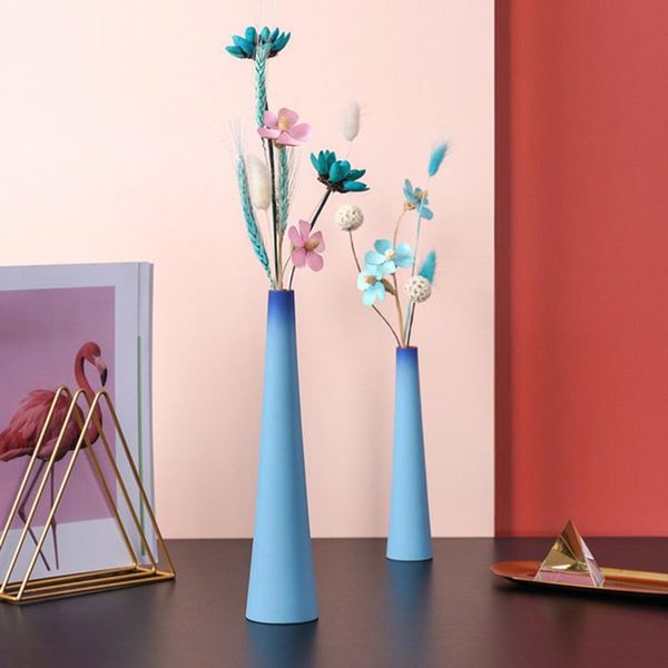 Vases Européen élégant dégradé bleu mat vase en céramique décoration de la maison lumière créative luxe ornements de bureau arrangement de fleurs bricolage