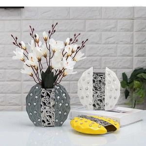 Vazen European Hollow Ceramic Vase Desk Decoration Artificial Flowers Decoratieve bloem Arrangement Diamant ingelegd bloemen