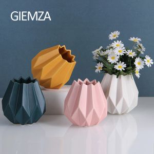 Vazen GIEMZA Keramiek Origami Vaas Geplooid Wit Bureaudecoratie 1pc Roze Blauw Geel Modern Eenvoudig Japanse kunst