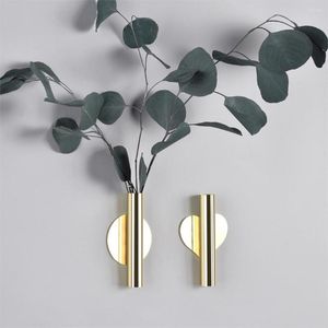 Vases Golden Wall Mound Flower Vase Nordic Style Metal Creative Heart Shape Tube Rack de bricolage pour décoration de salon