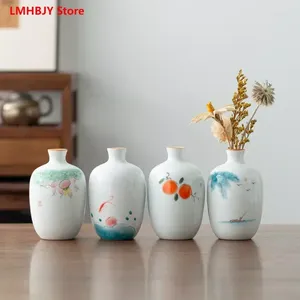 Vases peintes à la main Small Flower Ware Elegant White White Porcelaine Sécortie de vase séchée Décoration en céramique de table