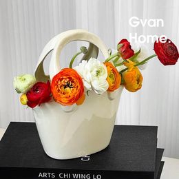 Vases High Beauty Céramique Vase Ornements Small Personalité Panier de personnalité Maison Decoration du salon Arrangeur de fleurs