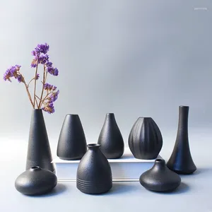 Vases moderne noir en céramique Vase Japonais Petite fleurs sèches Artisanat Vintage Arrangement bouddhiste Décoration de table